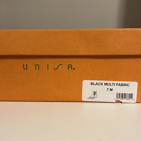 Unisa Black ankle boots size 7 - Picture 6 of 6